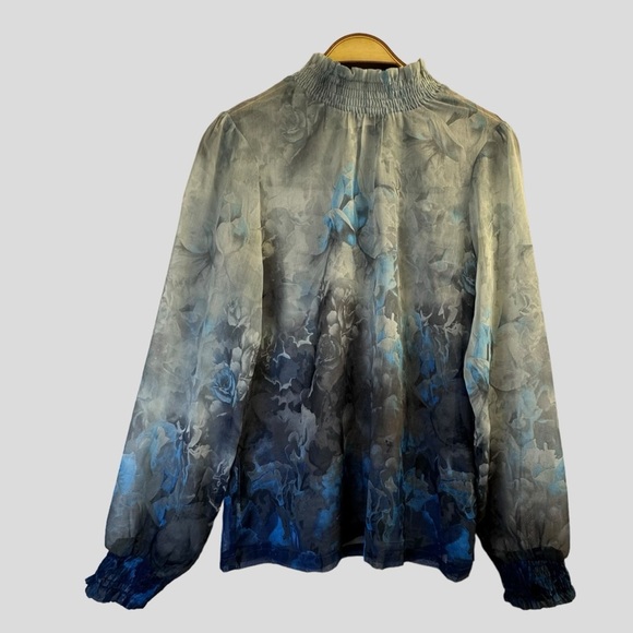 Cream Women’s Blouse M Royal Navy Blue Long Sleeves - Picture 2 of 15